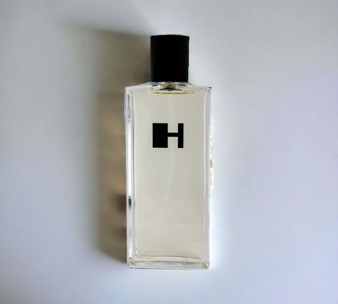 Peony Buds & Patchouli - Eau De Parfum | Luxury Niche Perfumes | Vegan, Cruelty-Free Fragrances | Hébert Parfums